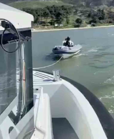 Çanakkale’de sürüklenen bottaki 3 kişi işte böyle kurtarıldı