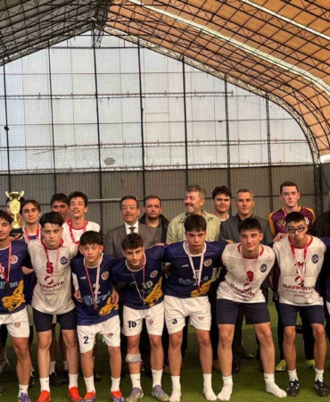 Burhaniye’de Gençlik Futbol Müsabakası finali yapıldı