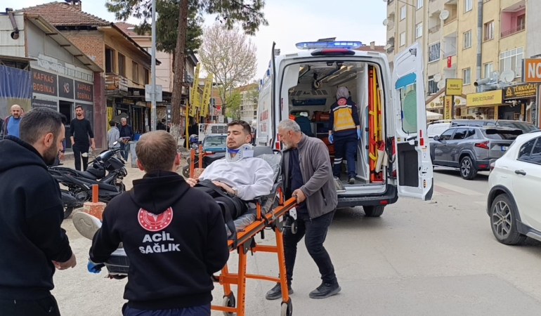 Bursa’da yola aniden çıkan araç kazaya yol açtı: 1 yaralı