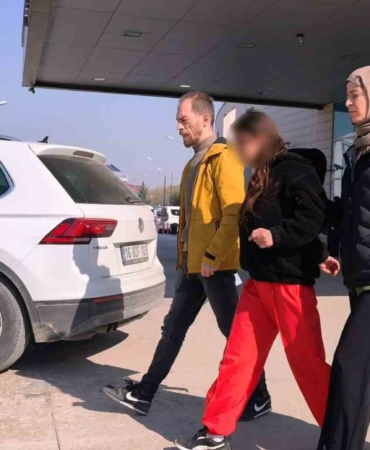 Bursa’da genç kızların bıçaklı kavgası: 1 tutuklama