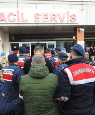 Rüşvet operasyonunda 13 şüpheli tutuklandı