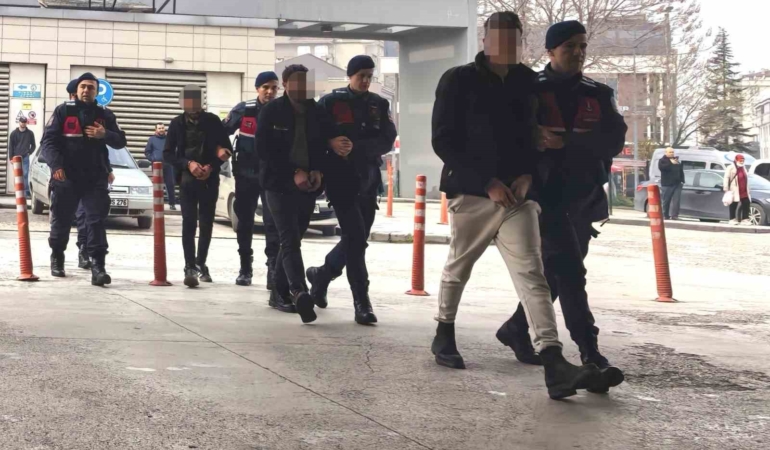 Bursa’da 7 bağ evini soyan şüpheliler JASAT’tan kaçamadı