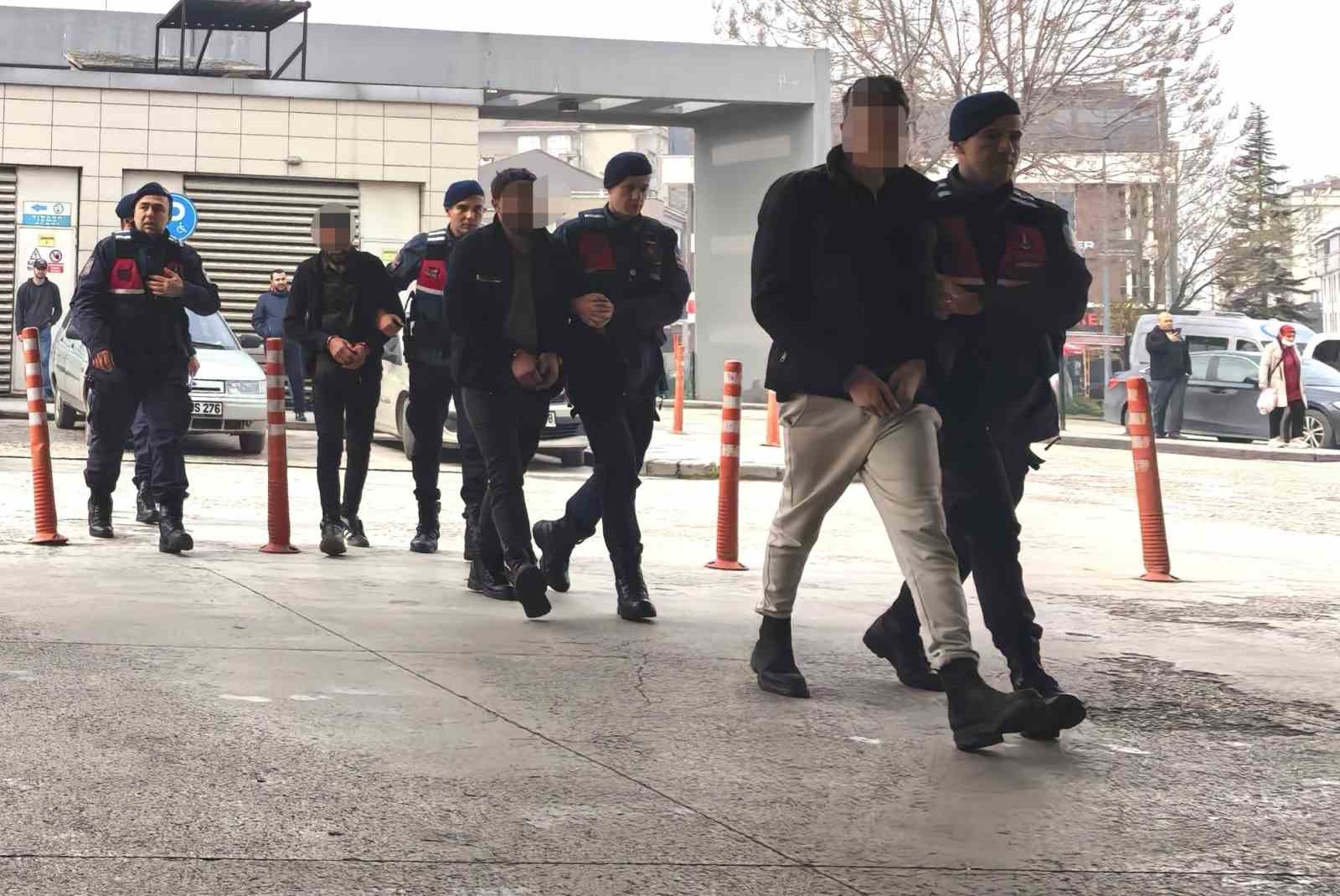 Bursa’da 7 bağ evini soyan şüpheliler JASAT’tan kaçamadı