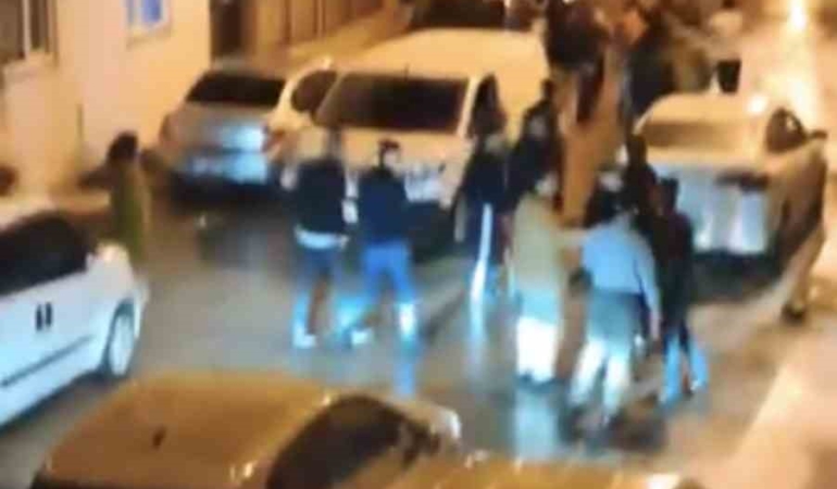 Bursa’da sokak ortasında meydan muharebesi gibi kavga