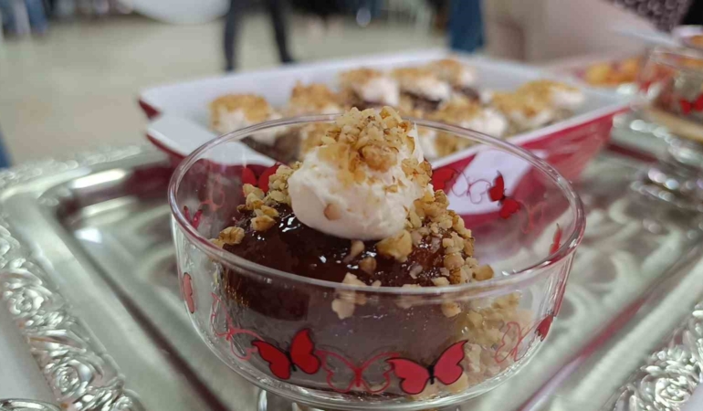 Tekirdağ’da 32 çeşit yöresel tatlı yarıştı: Tekirdağ’ın coğrafi işaretli Hayrabolu tatlısı 1. oldu