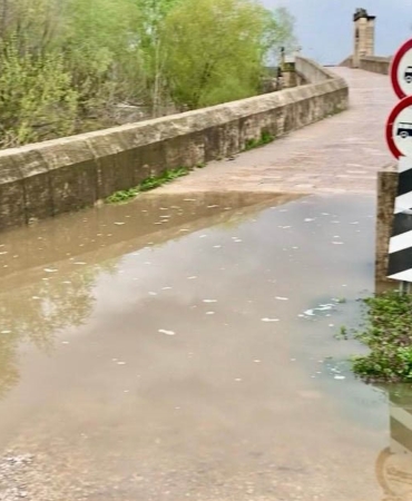 Edirne’de Tunca Nehri taştı: Saraçhane Köprüsü trafiğe kapandı