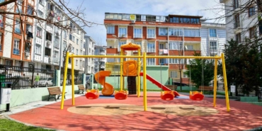 Esenyurt Belediyesi yangında zarar gören parkı yeniledi