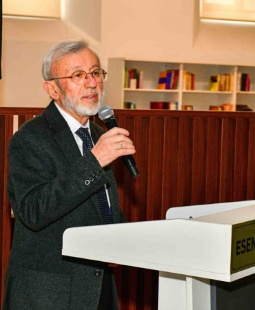Esenyurt’ta hat sanatı söyleşisi yoğun ilgi gördü
