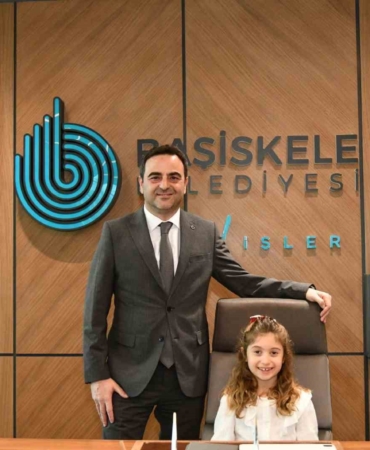 Başkanlık koltuğu 23 Nisan’da öğrenciye emanet edildi