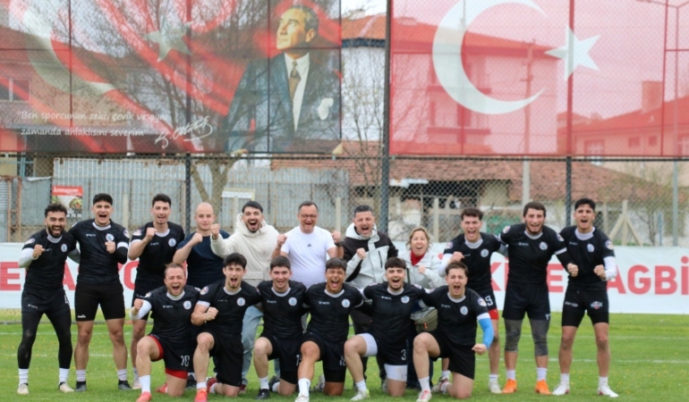 Körfez ragbide zirveyi bırakmadı