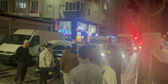 Tekirdağ’da alkollü sürücü işçi servisine çarptı, ardından minibüs şoförüne tehditler savurdu