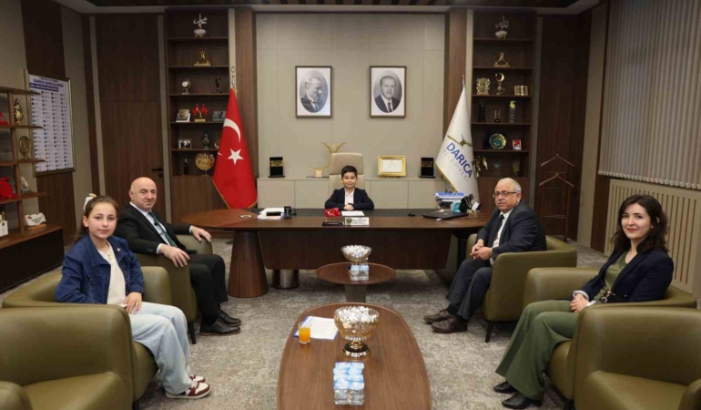 Darıca’da makam koltuğu geleceğin başkanlarına devredildi