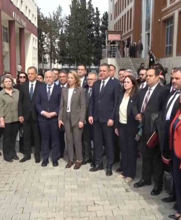 Kendisini icraya veren SGK avukatını öldüren sanık hakim karşısında