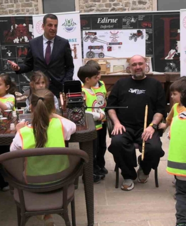 Edirne’de geçmişin izleri minik ellerle boyandı