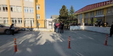 Edirne’de lisede turnikeli güvenlik sistemi