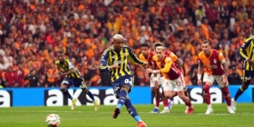 Talisca, derbide penaltı kaçırdı
