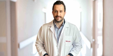 "Bebeklere yeni besinler 2-3 gün arayla sabahları verilmeli"