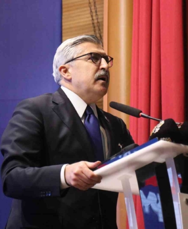 AK Parti Genel Başkan Yardımcısı Yayman: "Yenilen pehlivan güreşe doymazmış"