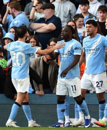 Premier Lig’de zirve yarışışında Manchester City, Arsenal’i mağlup etti