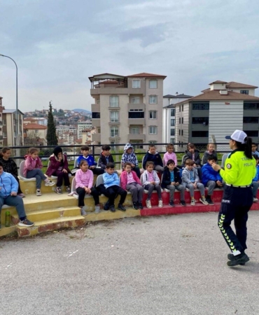 Bilecik’te öğrencilere uygulamalı trafik eğitimi