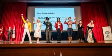 BUÜ’de sanatın ve sanatçının geleceği mercek altına alındı