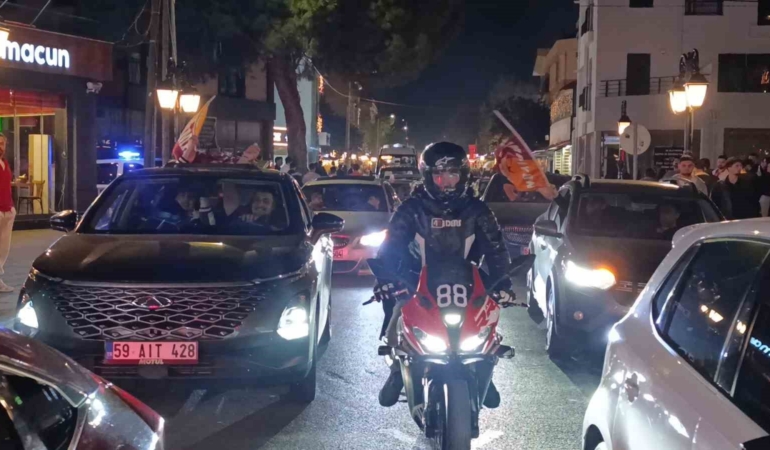 Dev derbide Galatasaray galip geldi, Tekirdağ’da taraftarlar sokaklara döküldü