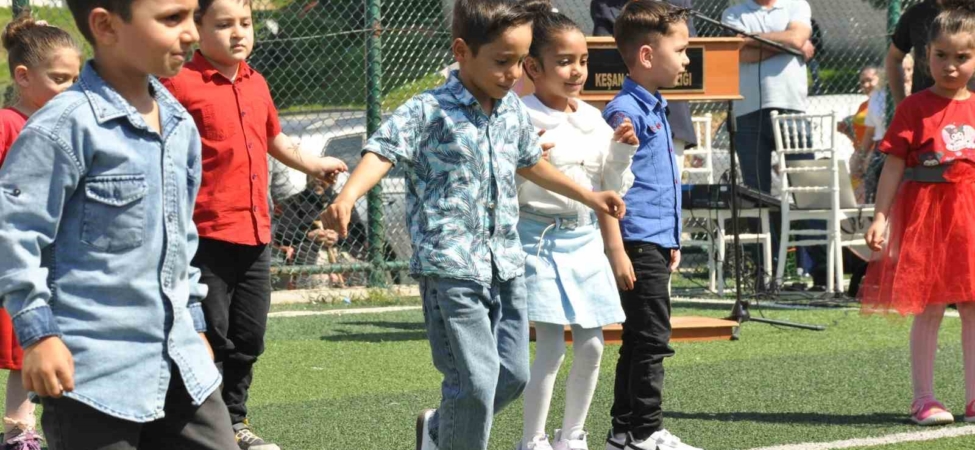 Keşan’da Romanlar Günü kutlamaları renkli görüntülere sahne oldu