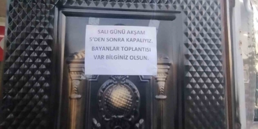 İnegöl’de roller değişti: Erkekler evde, kadınlar kahvede