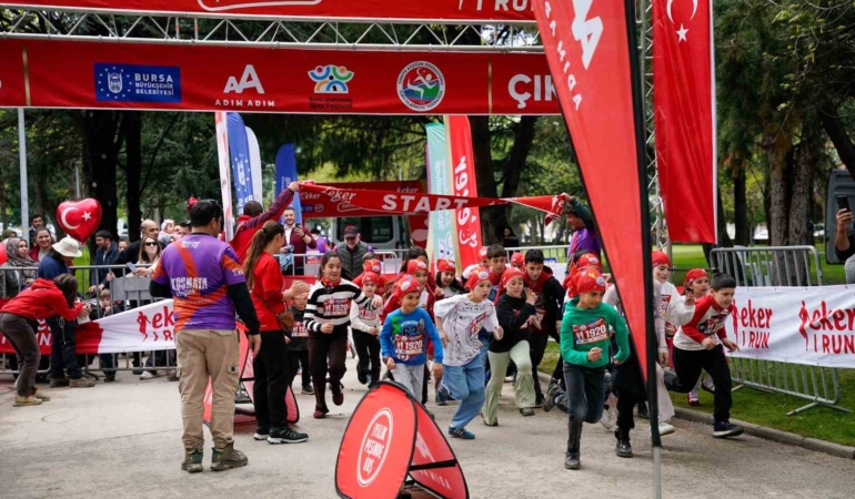 ‘Eker I Run 23 Nisan Çocuk Koşusu’ bayram sevincini sporla buluşturdu