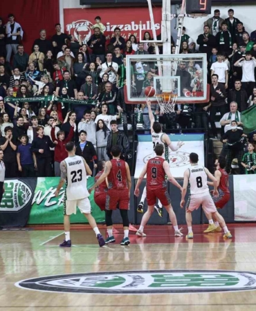 Sakarya Büyükşehir Basketbol play-off serisine galibiyetle başladı