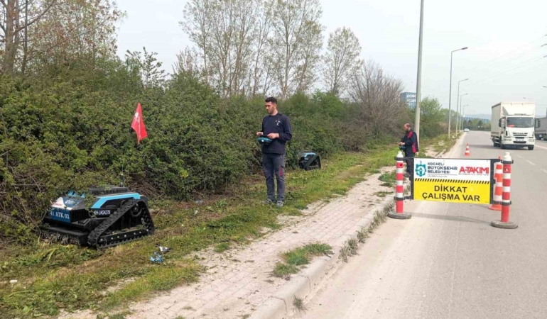 Zorlu araziler "çalı canavarı" ile temizleniyor