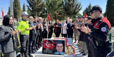 Şehit polis memurları dualarla anıldı