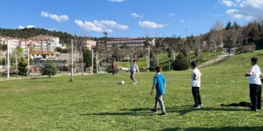 Bilecik’te koruma altındaki çocuklar doğa ve futbolla buluştu
