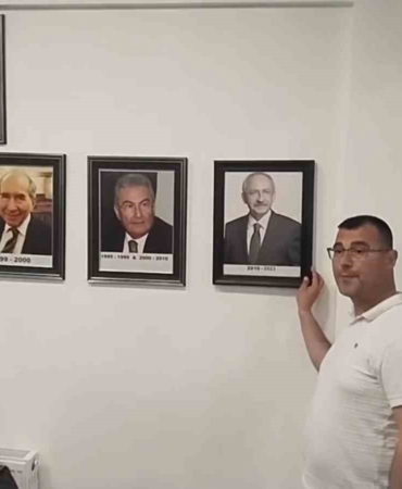 Edirne’de partililer CHP il binası önünde toplandı
