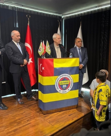 Aziz Yıldırım’a Lüleburgaz’da meşaleli karşılama