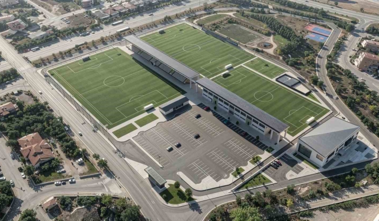 Derince’ye yeni spor kompleksi kazandırılacak