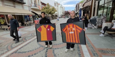 İmzalı formalar evin en özel köşesinde yer alacak