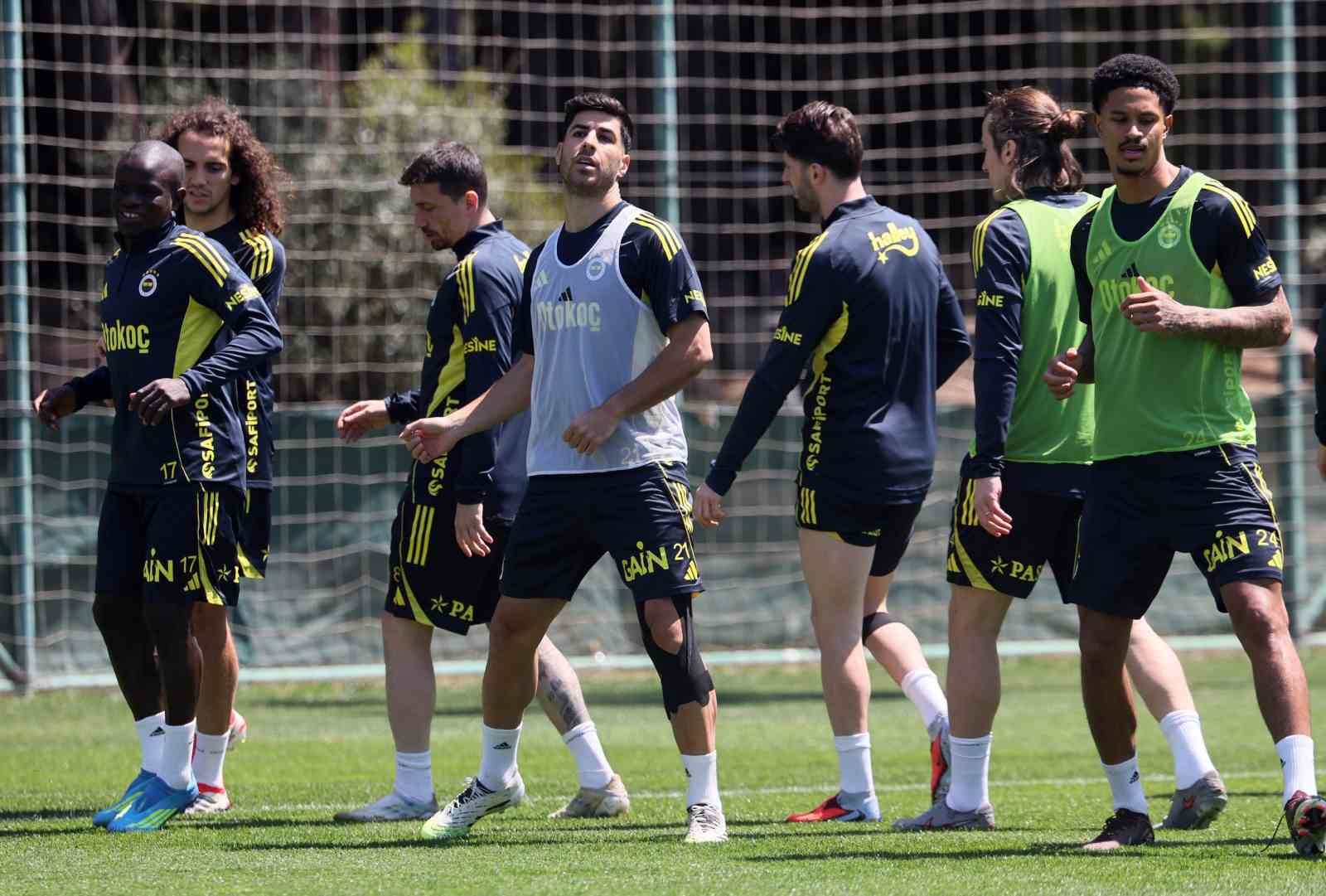 Fenerbahçe, Konyaspor maçı hazırlıklarını sürdürdü