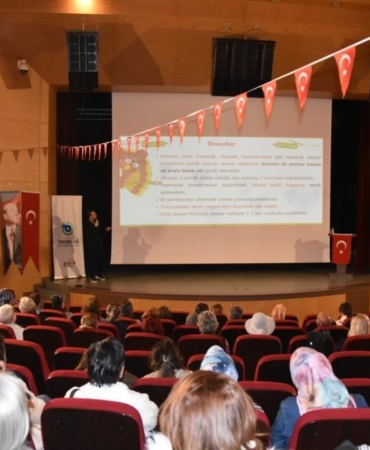 Muratlı’da sağlıklı beslenmenin temel ilkelerin anlatıldı