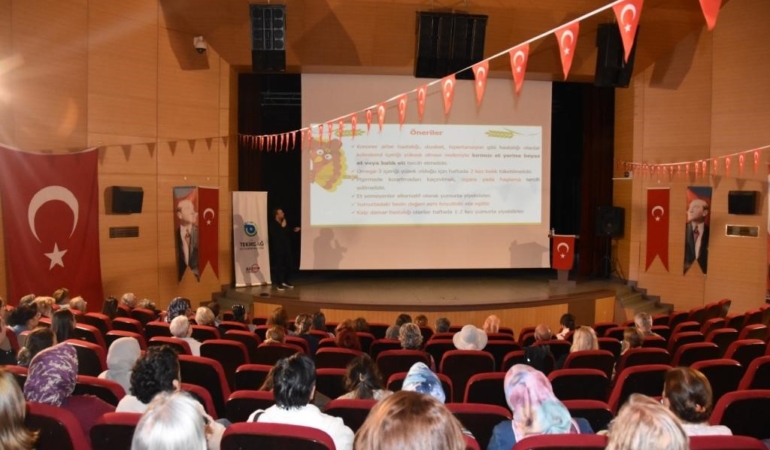 Muratlı’da sağlıklı beslenmenin temel ilkelerin anlatıldı