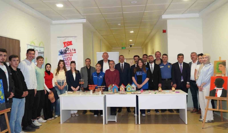 Pınarhisar’da “Teras Kitap Kafe” törenle açıldı