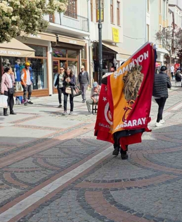 Edirne’de Saraçlar Caddesi’nde Süper Lig heyecanı sokaklara taşındı