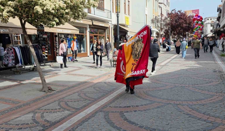 Edirne’de Saraçlar Caddesi’nde Süper Lig heyecanı sokaklara taşındı