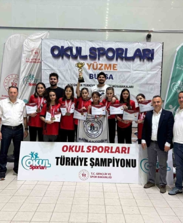 Bursa’da ortaokul öğrencilerinden Türkiye şampiyonluğu
