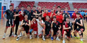 Gölcük Belediyespor Genç Erkek Voleybol Takımı, Türkiye Finalleri’ne yükseldi