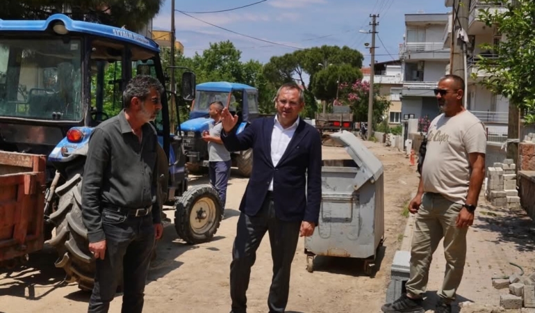 Ayvalık’ta yol müjdesi