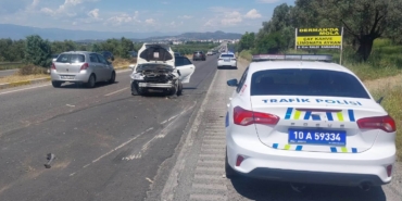Gömeç’te iki otomobil çarpıştı: 2 yaralı