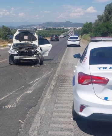 Gömeç’te iki otomobil çarpıştı: 2 yaralı