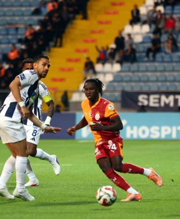 Trendyol Süper Lig: Kasımpaşa: 0 - Galatasaray: 0 (Maç devam ediyor)