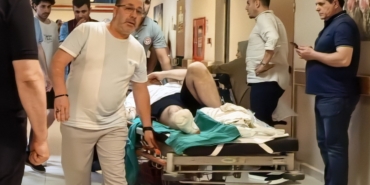 Çim biçerken parmaklarını biçti